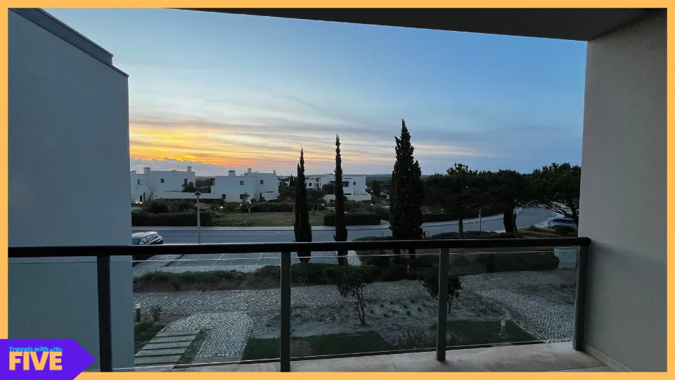 This is the view from the front of our Bay house - sunsets in the evening 🌅